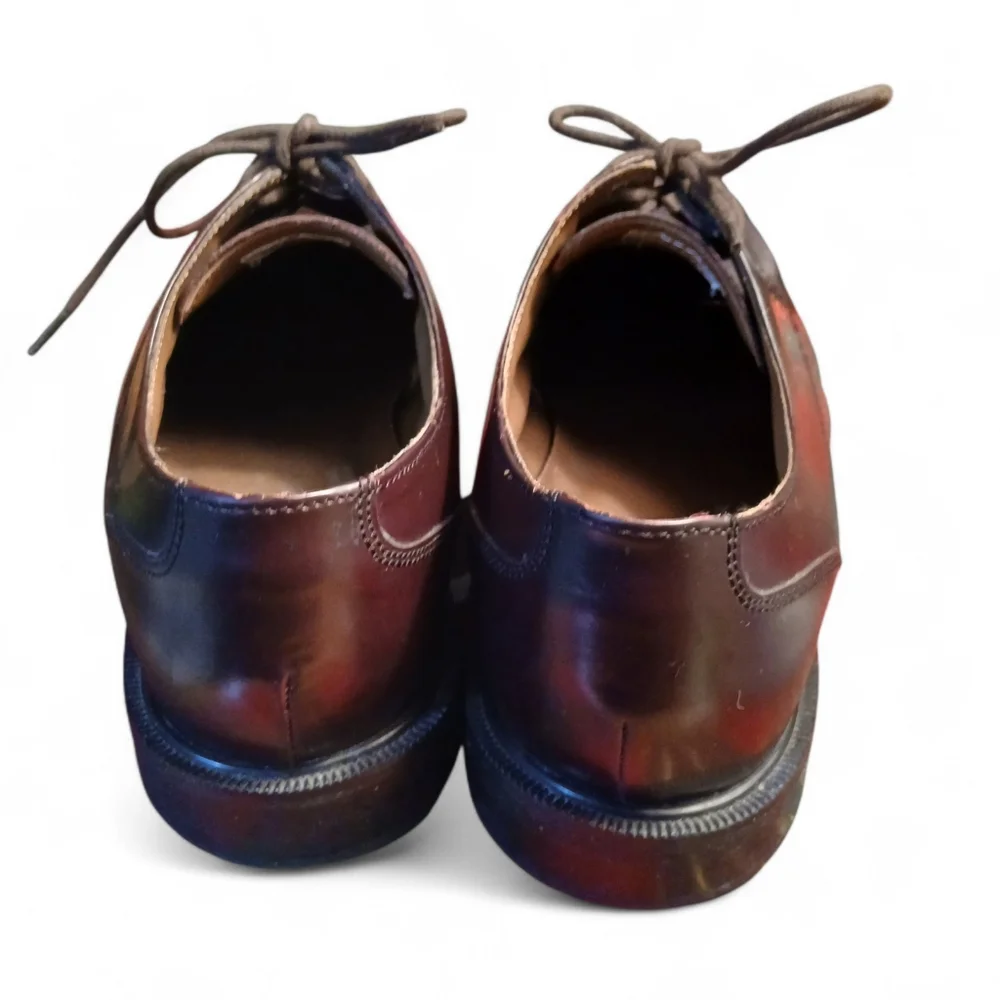 Rockport Men's Size 9 Classic Brown Leather Shoes